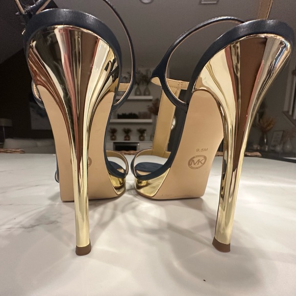 Much - Picture 7 of 9